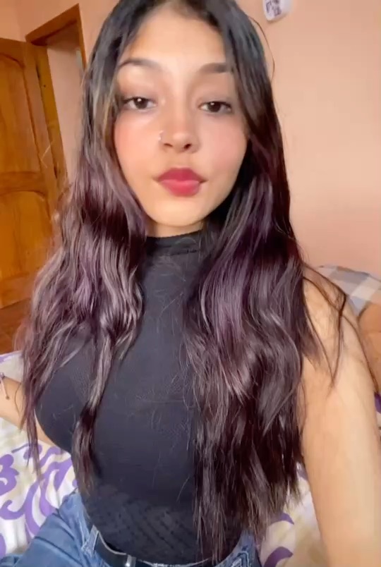 Xims from Ecuador in a FreeChatNow video chat